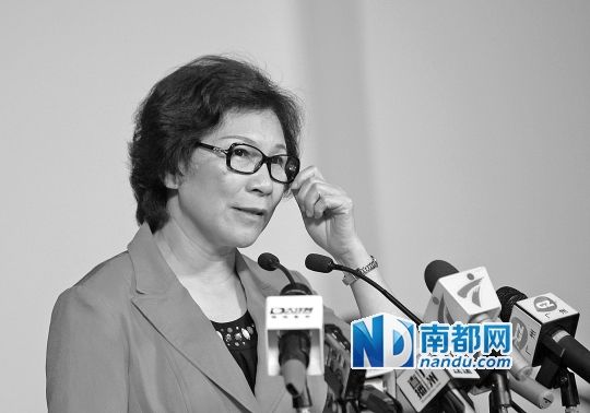 昨日,廣州市副市長貢兒珍在新聞發(fā)布會上回答記者提問。南都記者 馮宙鋒 實習(xí)生 藍(lán)冰珣 攝 昨日,廣州市副市長貢兒珍在新聞發(fā)布會上回答記者提問。南都記者 馮宙鋒 實習(xí)生 藍(lán)冰珣 攝